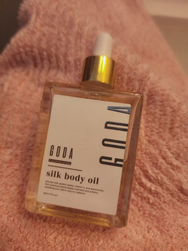 GODA Silk Body Oil Women Firming Anti Aging Moisturizer Formula Shower Oil 1.7oz